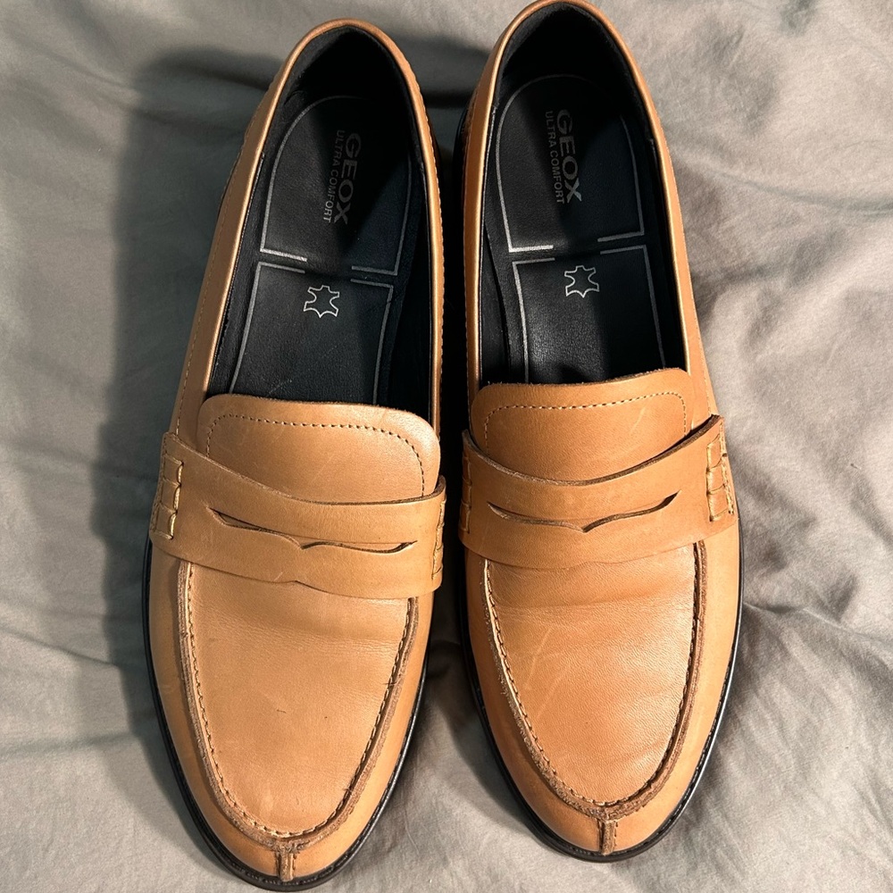 GEOX Walk Pleasure Italian Leather loafers. Size 39